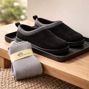 Women's Slip-On Suede Comfort Shoes - Black